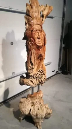 Indiaan uit wortel teak hout gesneden 210cm