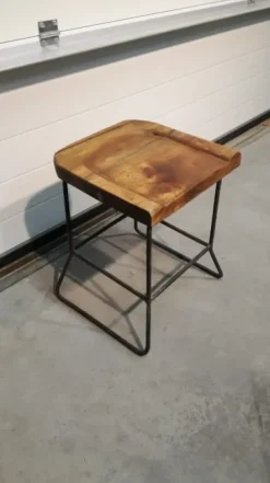 Krukje gemaakt van teakhout 35cm