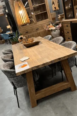 Landelijke eettafel van gerecycled teak 240 cm met a poten