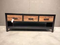 Zwart metaal tv meubel met oud houten lade