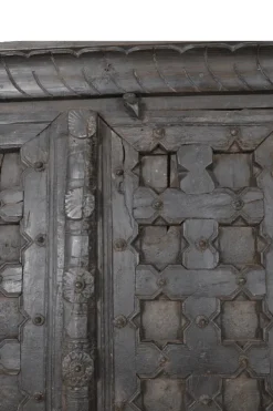 Zwarte Opbergkast met Oude Deuren